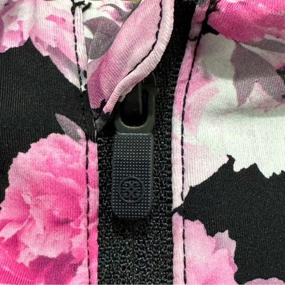 G/FORE Photo Floral Silky Tech Nylon Ruched 1/4 Zip Pullover Size S NWOT - Picture 9 of 15